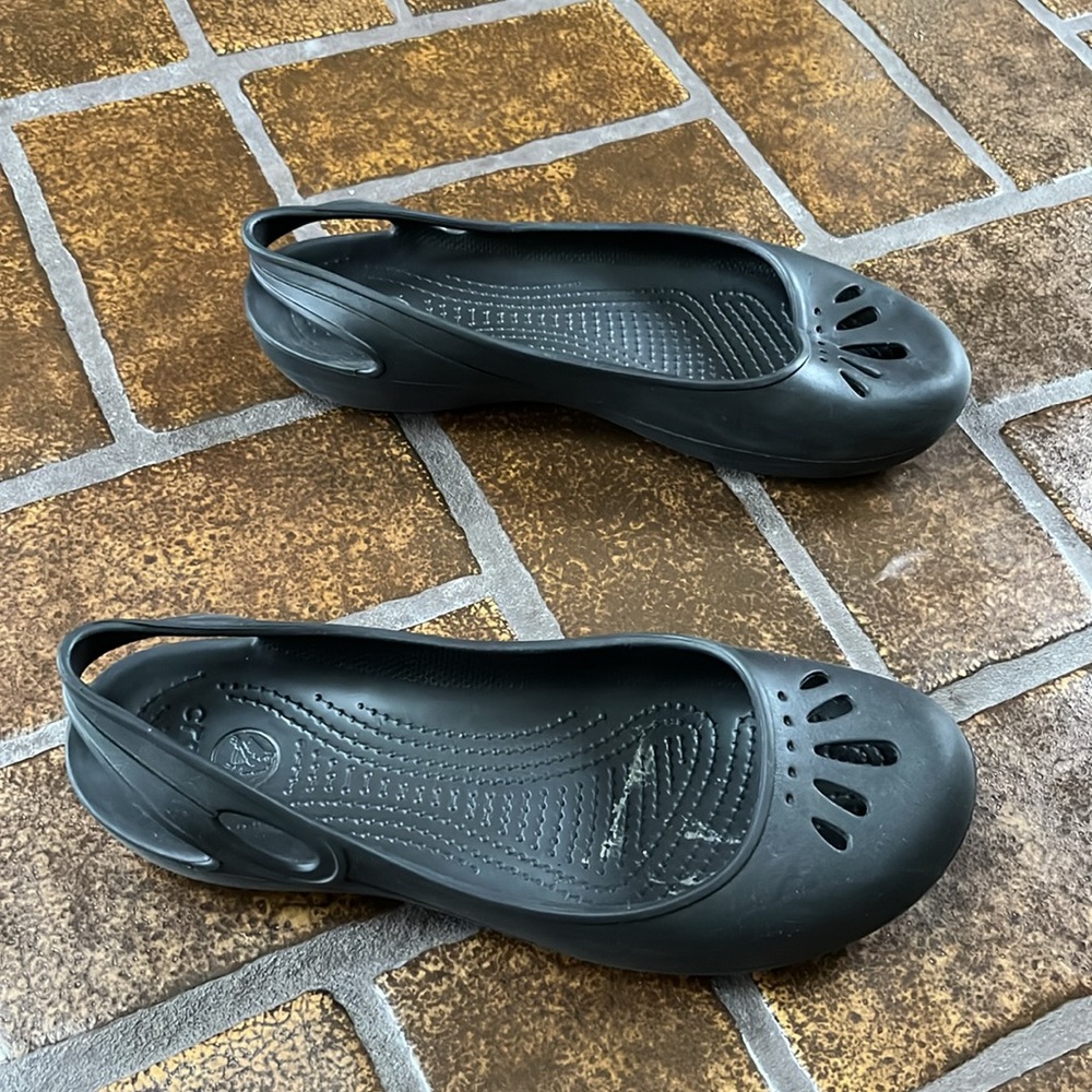 CROCS Black Kadee Mary Jane Slingback Flats - Picture 8 of 12